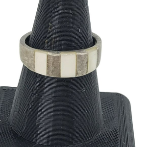 Sterling Silver Marcella James MJ Signed Mother of Pearl Ring Sze 8‎ MOP
